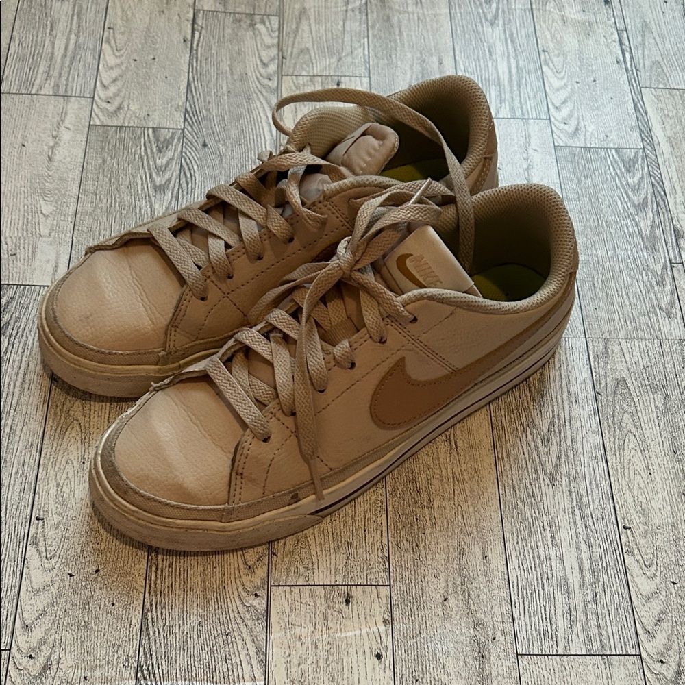 Nike Women's Sneakers in Tan